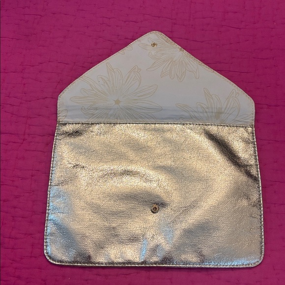 Mugler Angel Metallic Gold Star flat pouch - Picture 4 of 8